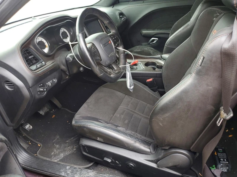 Dodge Challenger R/T SCAT PACK, снимка 8 - Автомобили и джипове - 53453662
