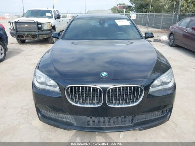 BMW 750 Harman/kardon* Камера* Подгрев* Surround view* Нав, снимка 12 - Автомобили и джипове - 47966006