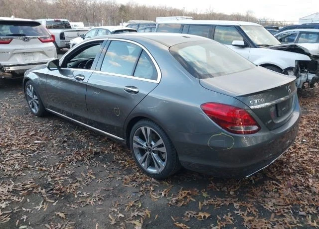 Mercedes-Benz C 300, снимка 3 - Автомобили и джипове - 48718468