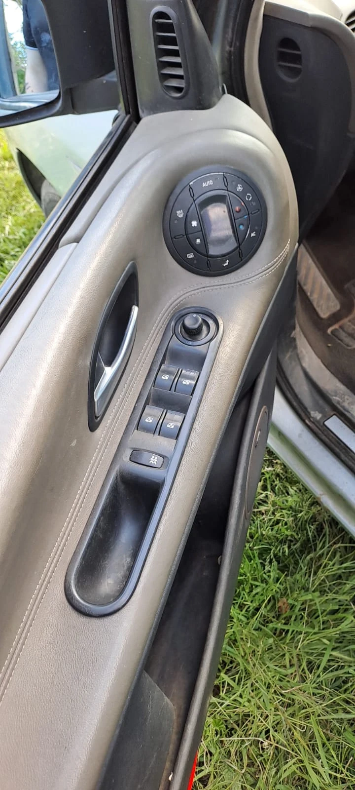 Renault Espace, снимка 14 - Автомобили и джипове - 52579475