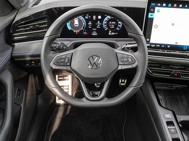 VW Passat Variant 2.0 TDI 4Motion = R-Line = �������� | Mobile.bg � ����������� 9