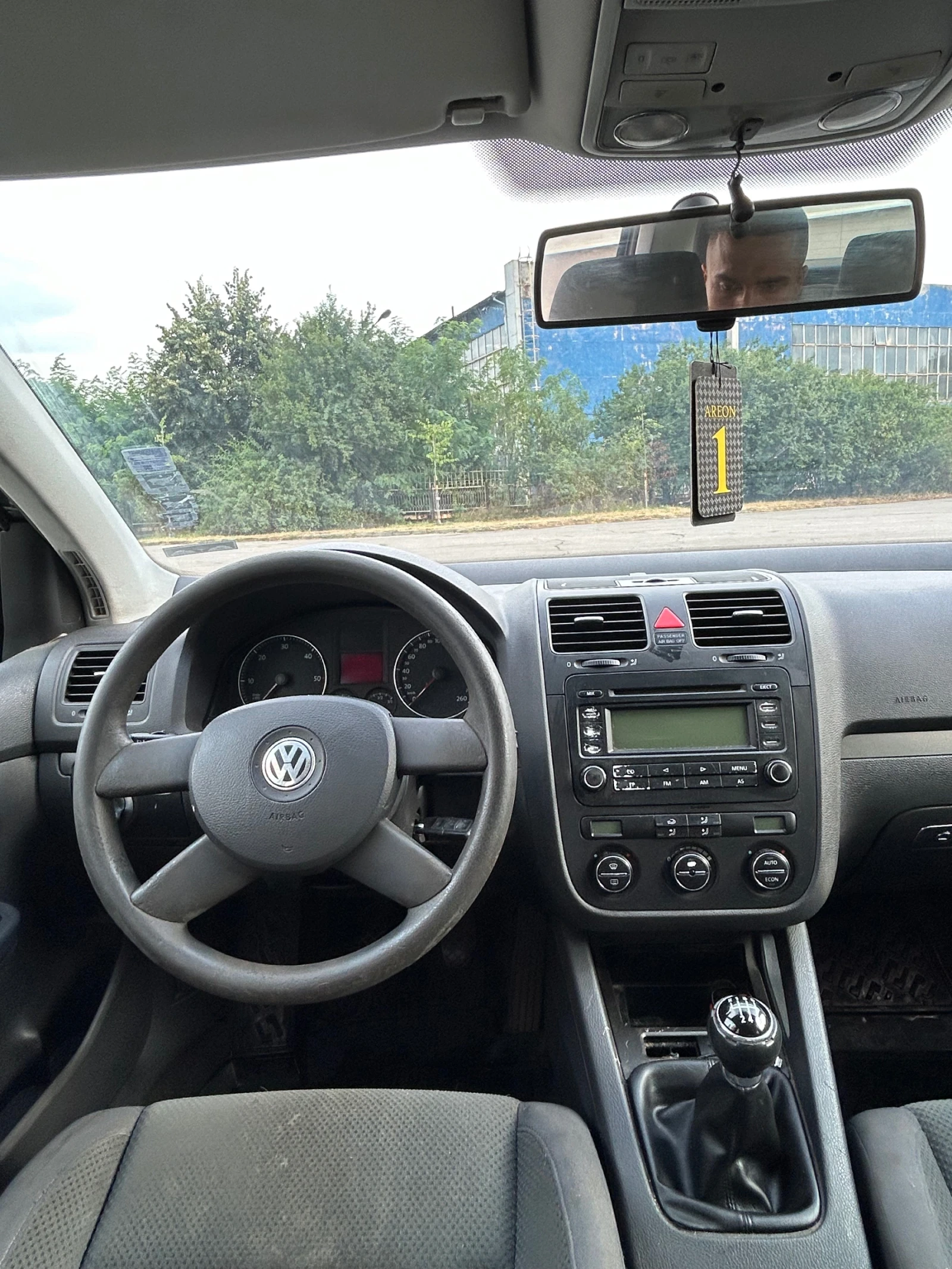 VW Golf 1.9 TDI 105 кс. - изображение 9