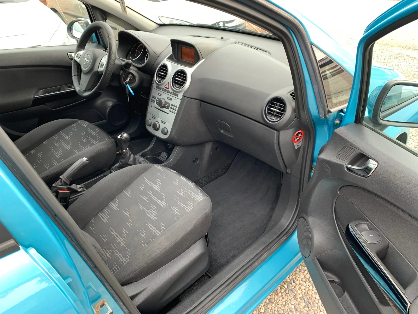 Opel Corsa 1.2i | Mobile.bg — изображение 13