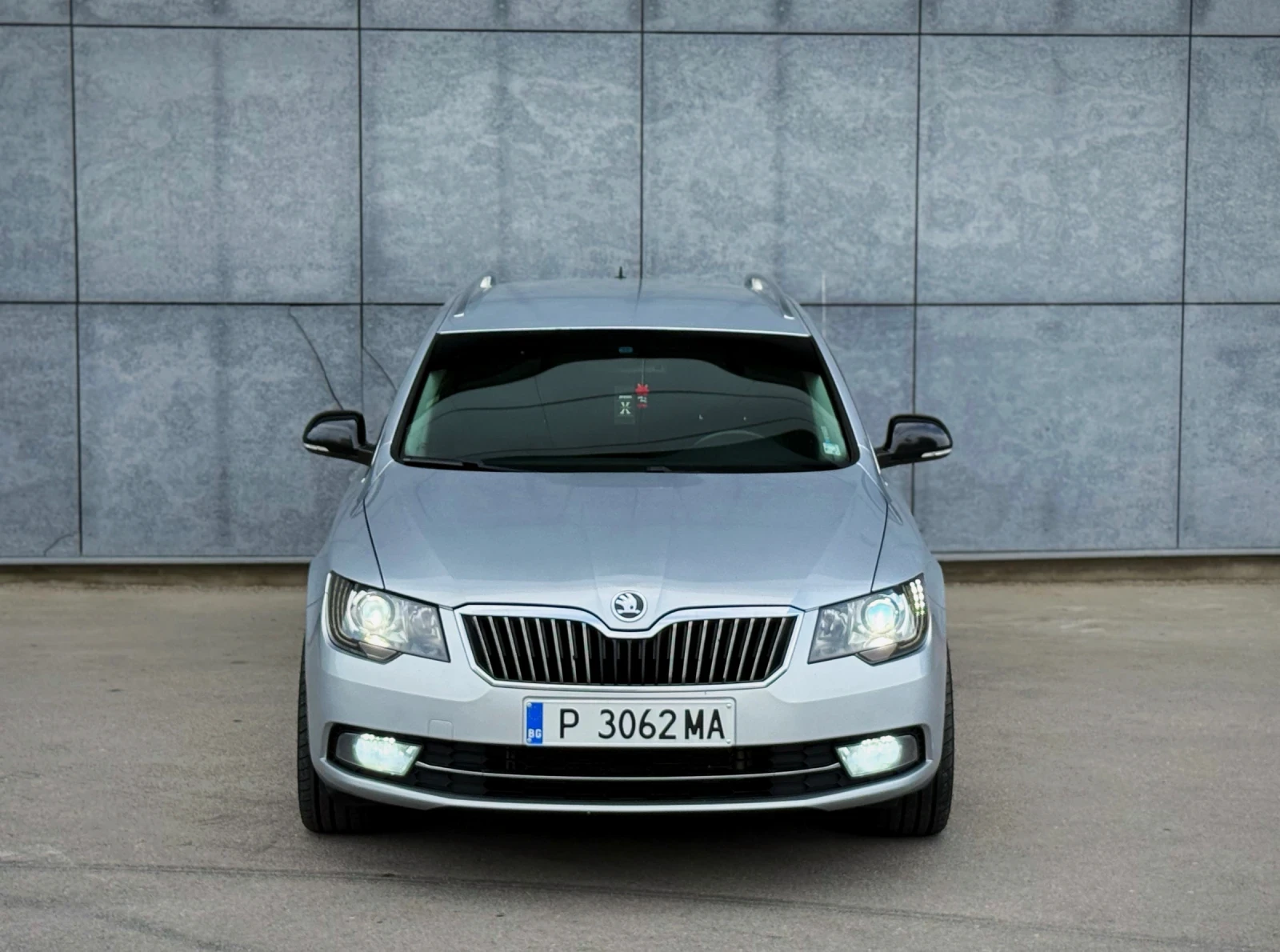 Skoda Superb Skoda Superb 2.0 TDI 170к.с. COMBI DSG 2014 - изображение 5