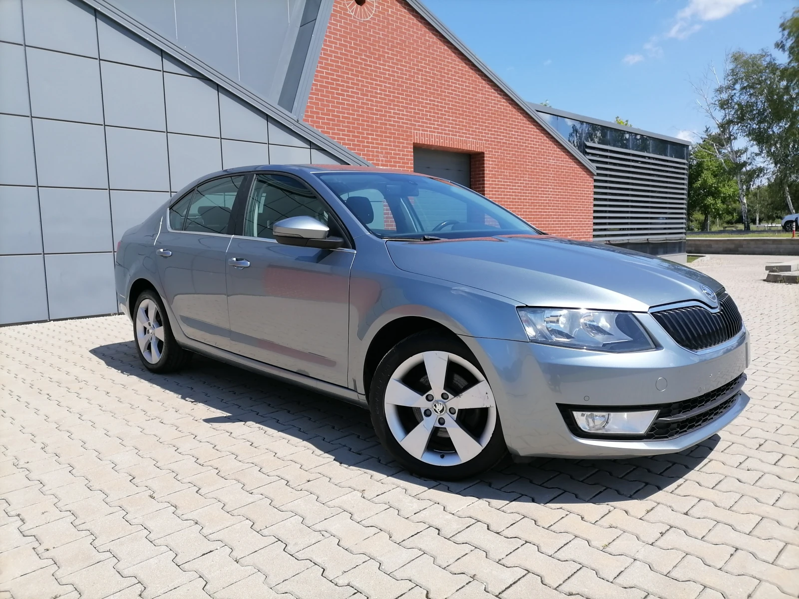 Skoda Octavia 2.0 TDI DSG - изображение 7