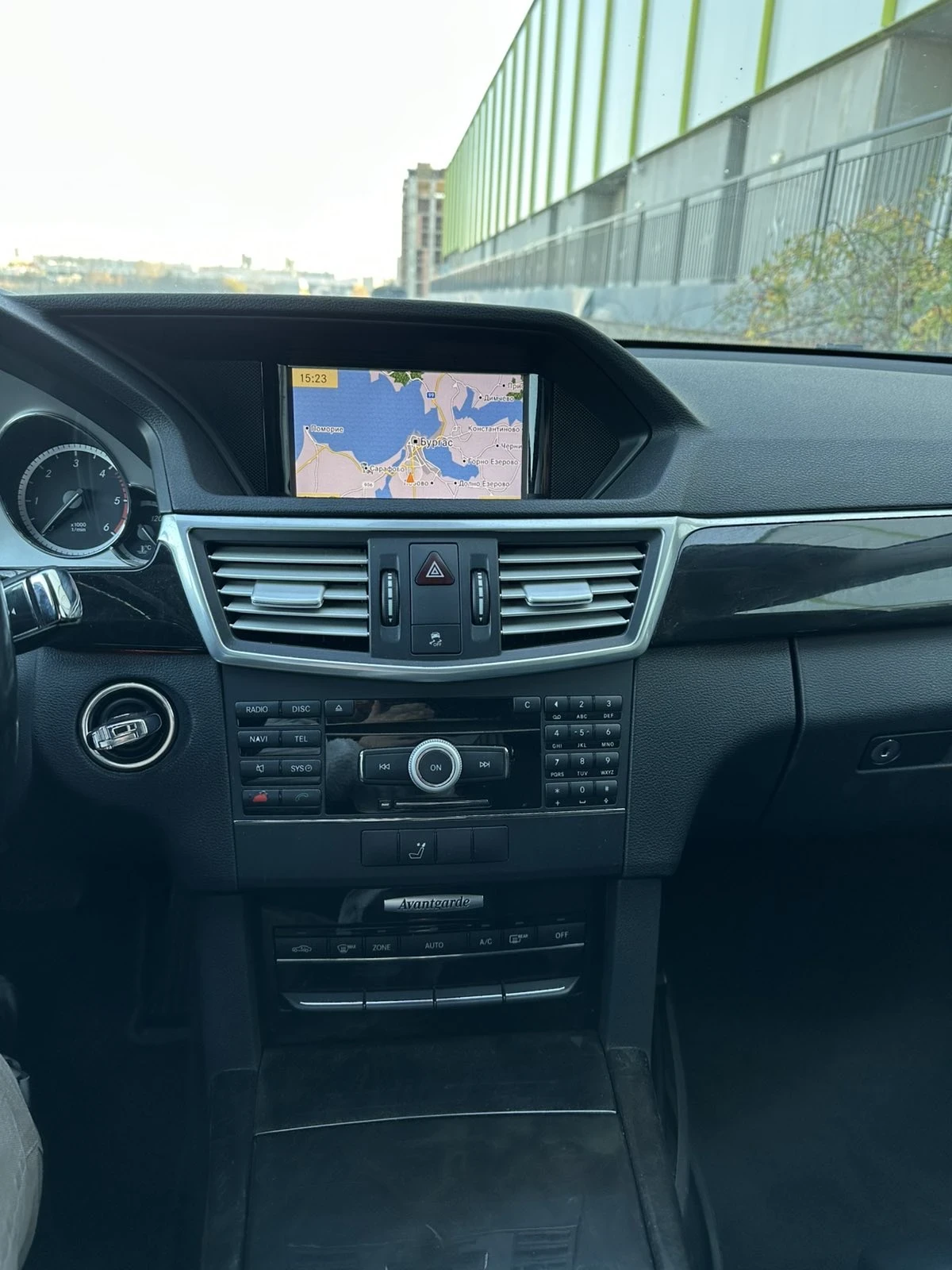 Mercedes-Benz E 350  - изображение 5