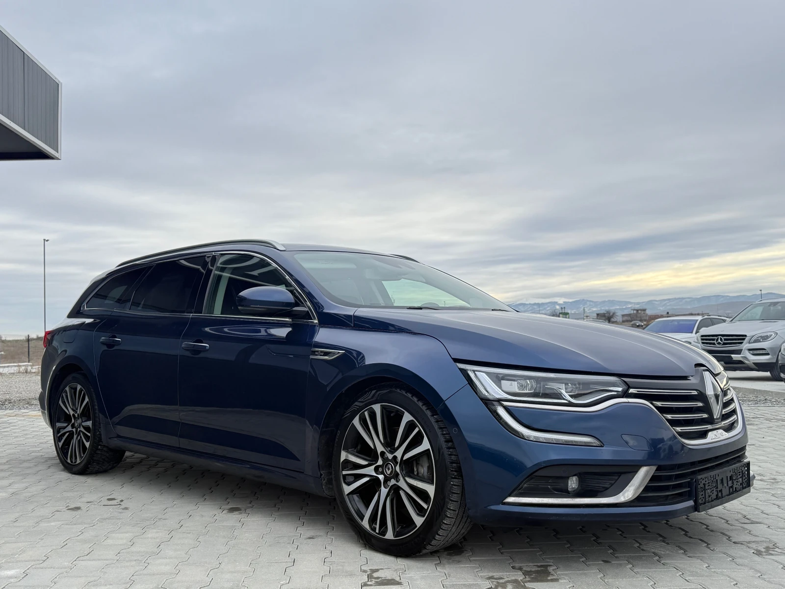 Renault Talisman 1.6 DCI 160 кс INITIALE PARISСобствен лизинг !!! - изображение 3