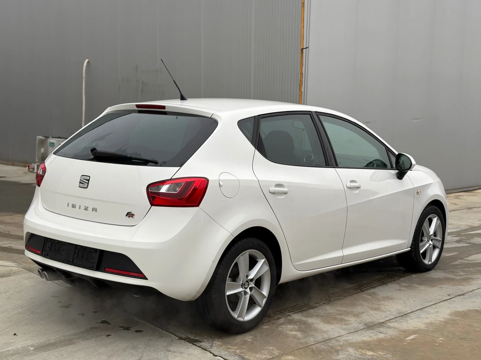 Seat Ibiza 1.4 TDI* 90��* FR Line* ������* EURO6B*  | Mobile.bg � ����������� 6