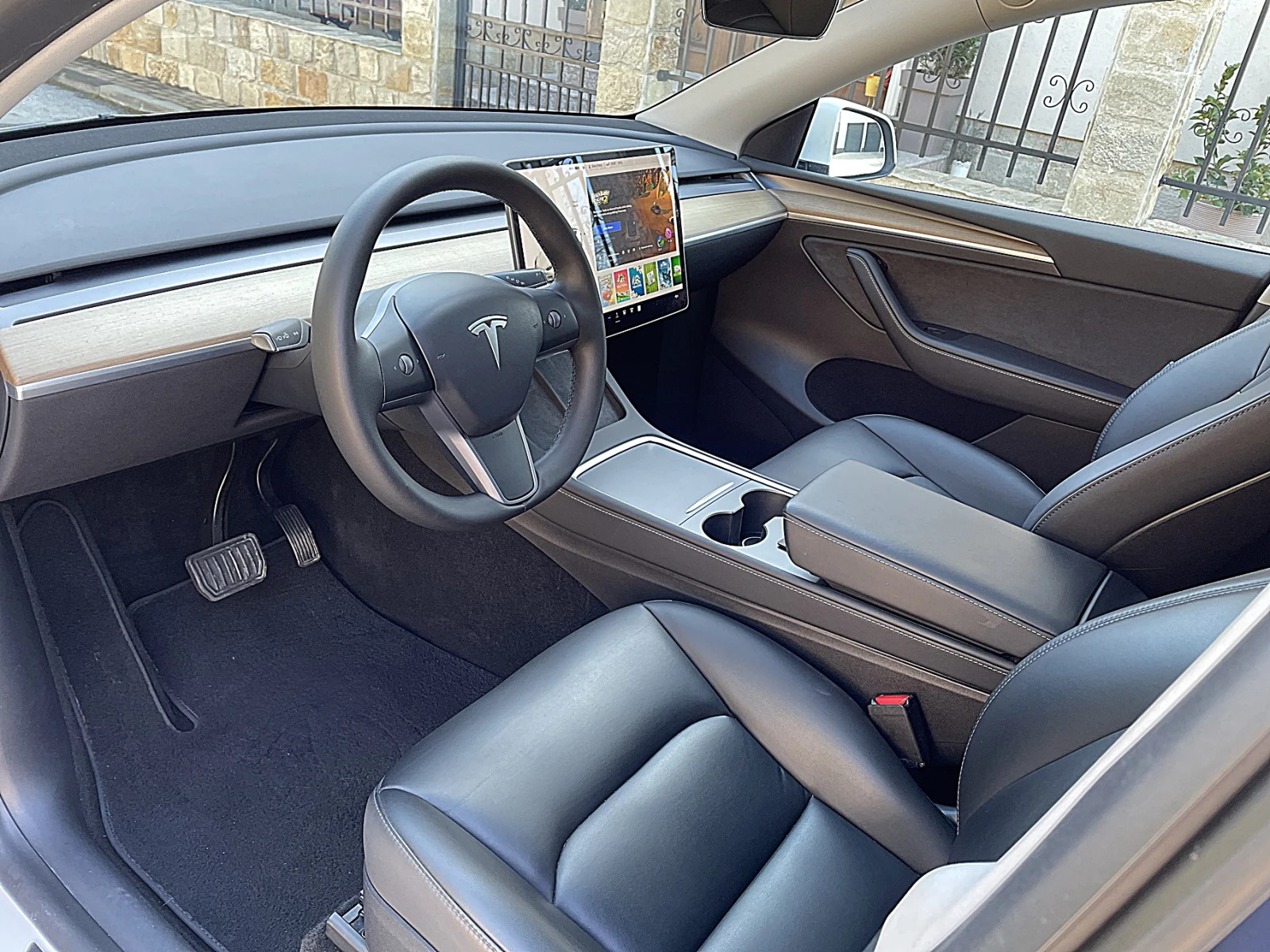 Tesla Model Y Long Range 4x4 Реална Обява - изображение 9