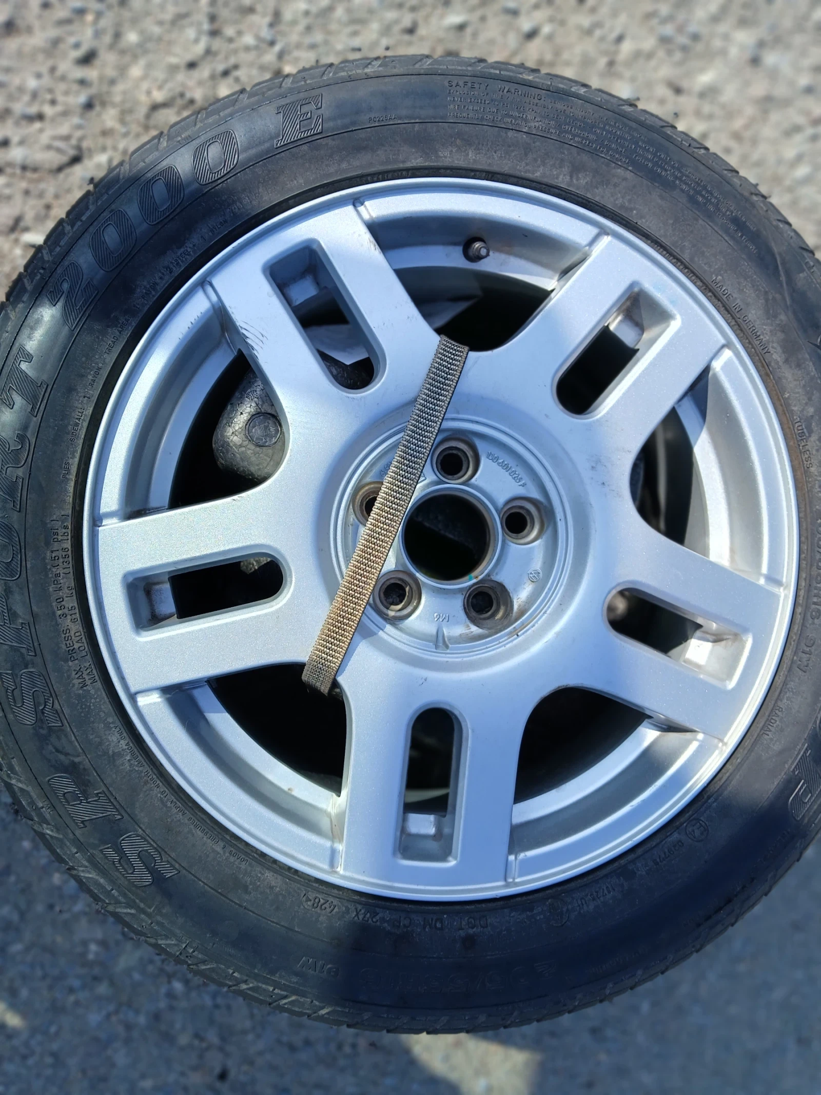 VW Golf 1.8i 125 к.с., снимка 7 - Автомобили и джипове - 53842828