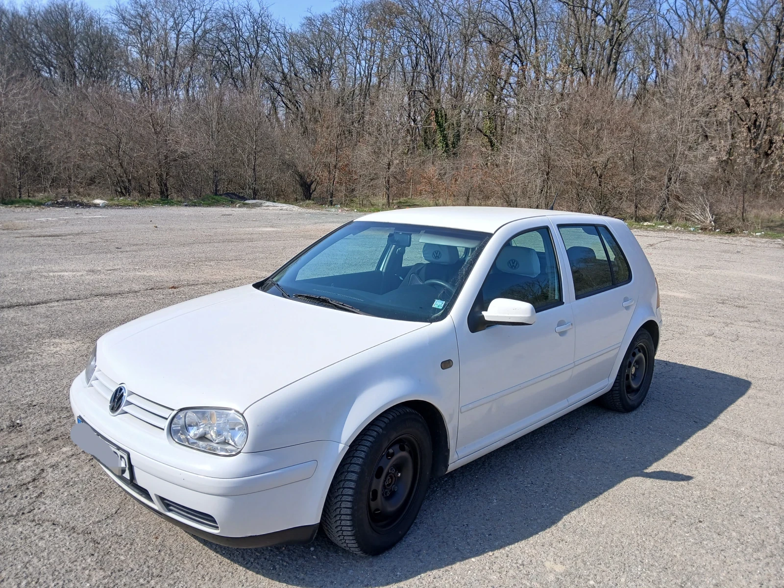 VW Golf 1.8i 125 к.с., снимка 3 - Автомобили и джипове - 53842828
