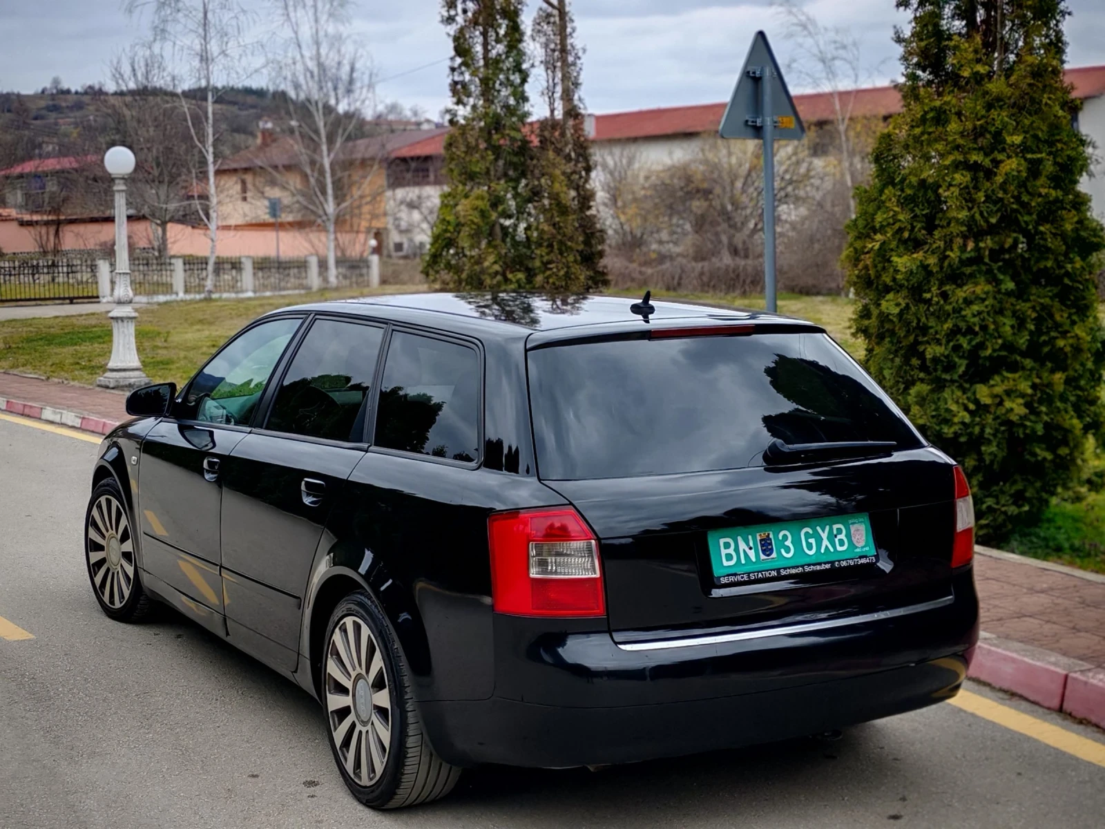 Audi A4 1.9TDI(131)-6-СКОРОСТИ* BНОВ ВНОС* , снимка 4 - Автомобили и джипове - 53890175