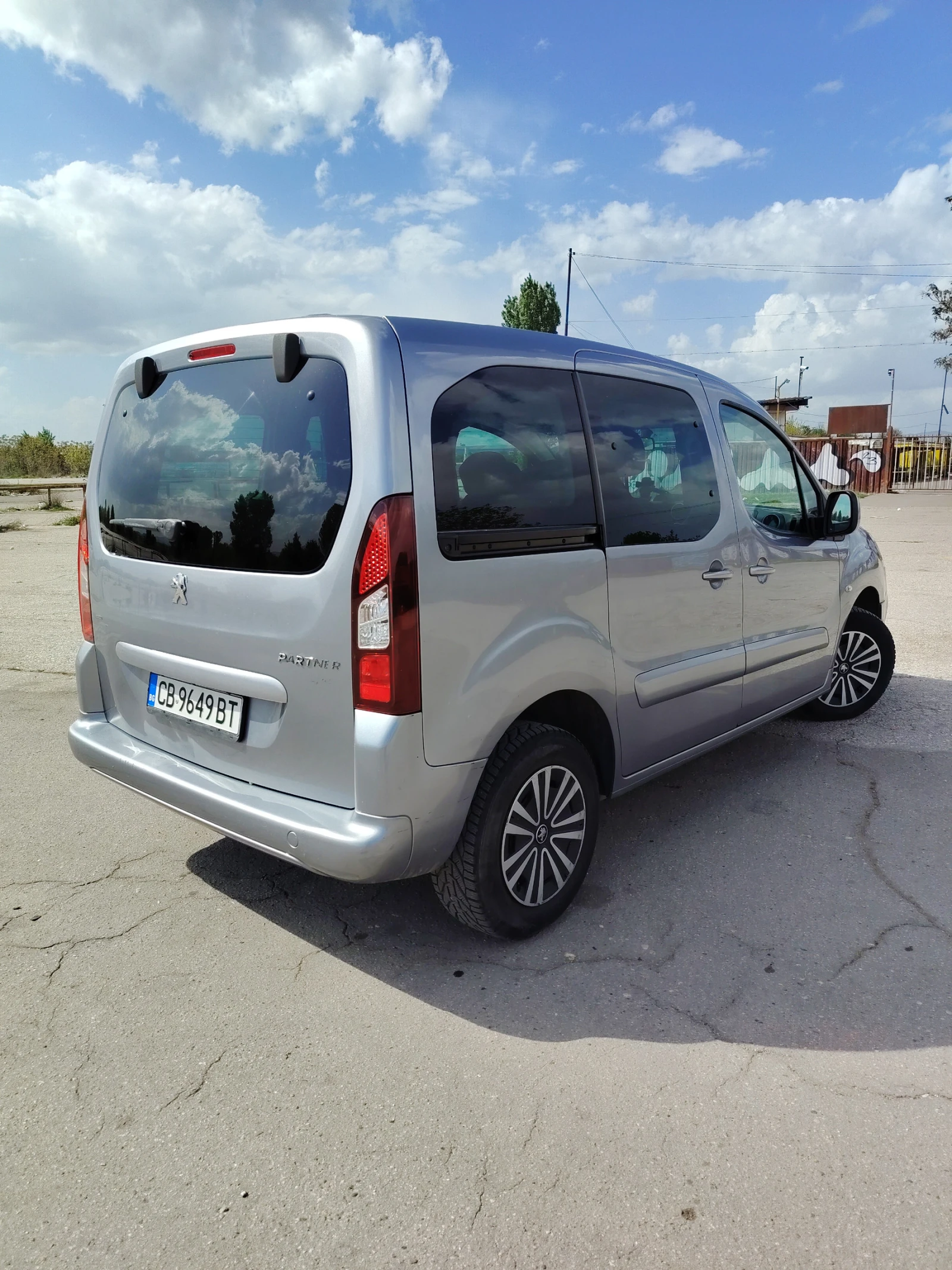 Peugeot Partner 1.6HDi-2016г.EURO 6B* 85 000км - реални, снимка 2 - Автомобили и джипове - 54511069