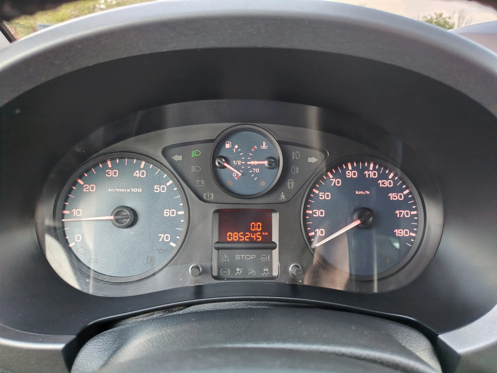 Peugeot Partner 1.6HDi-2016г.EURO 6B* 85 000км - реални, снимка 11 - Автомобили и джипове - 54511069