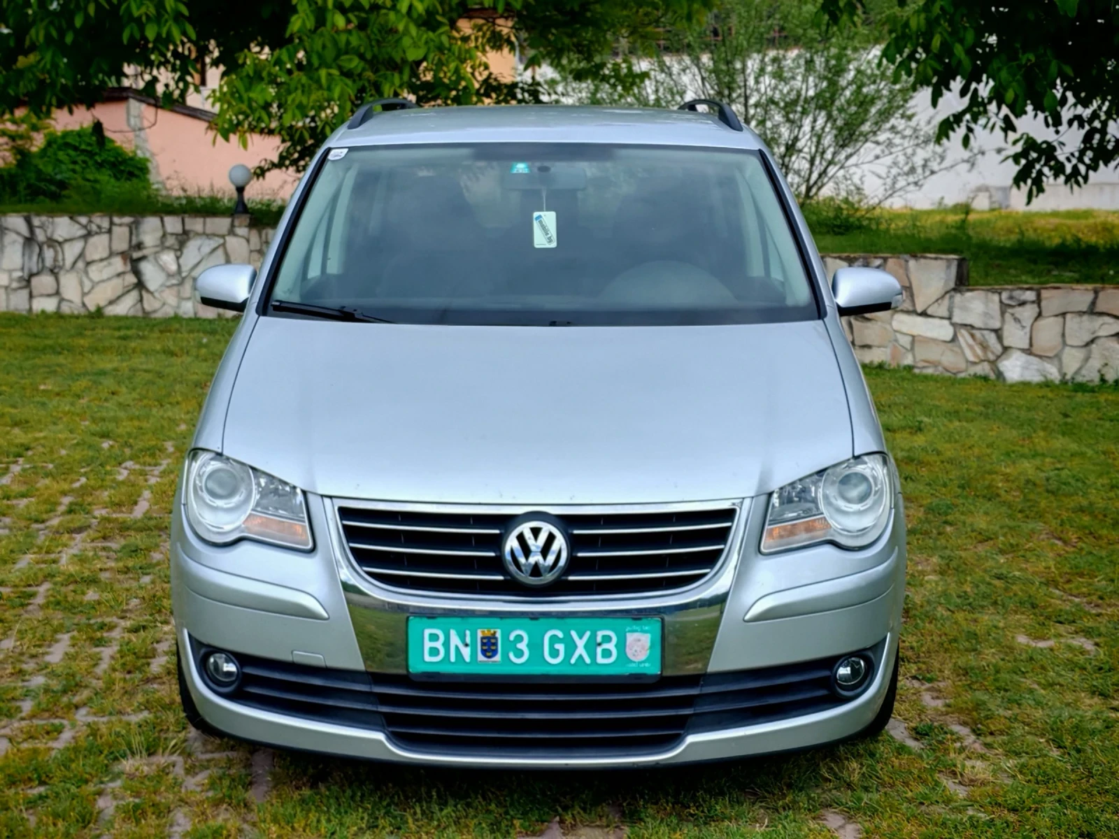 VW Touran 2.0TDI(140)(BMM)* FACELIFT* HIGHLINE* , снимка 10 - Автомобили и джипове - 54576225