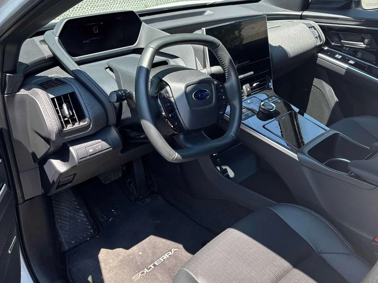 Subaru Solterra * AWD * АВТОКРЕДИТ БЕЗ ПЪРВОНАЧАЛНА ВНОСКА* , снимка 5 - Автомобили и джипове - 55140932