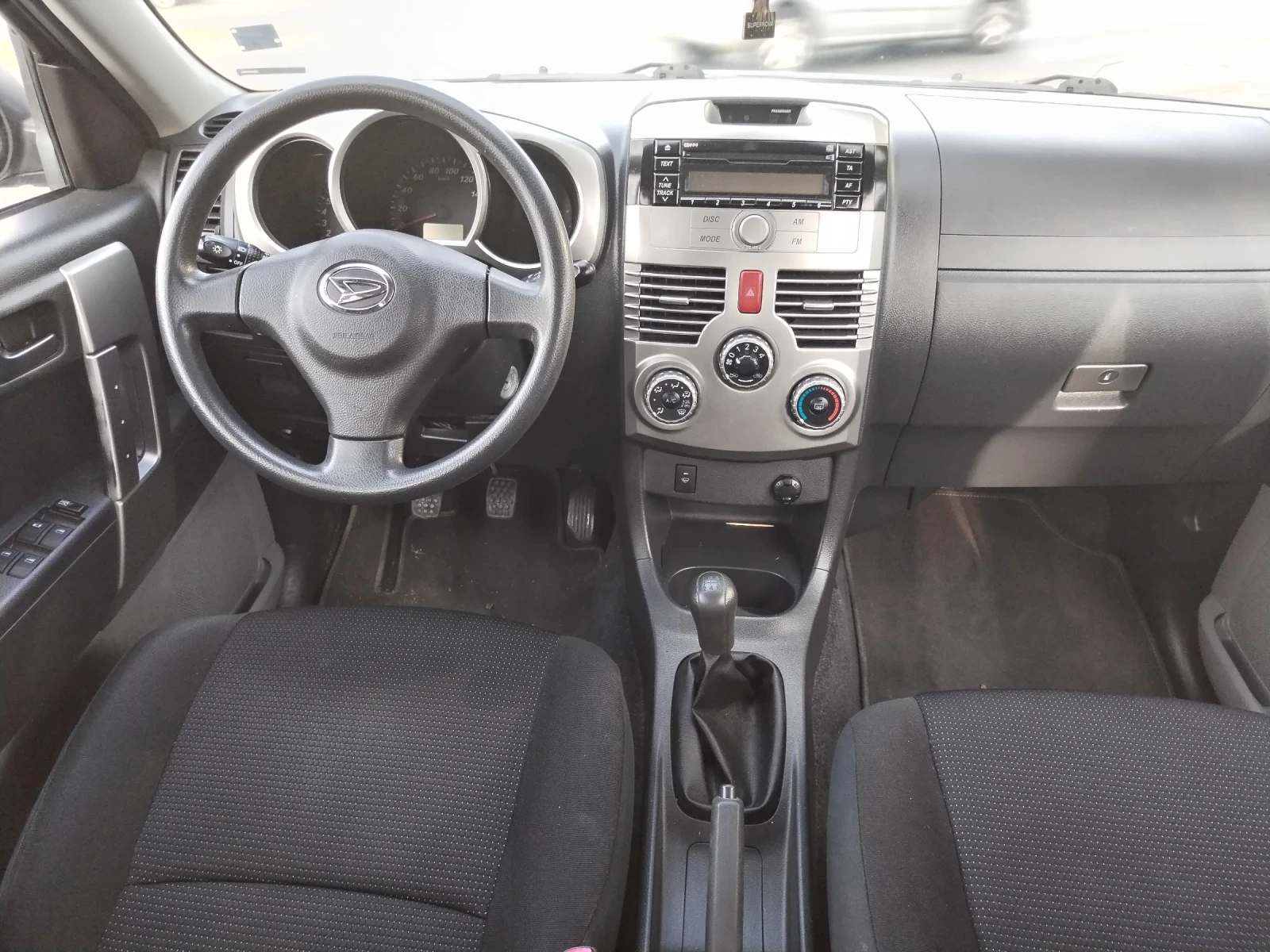 Daihatsu Terios 1.5 Terios , снимка 5 - Автомобили и джипове - 55546783