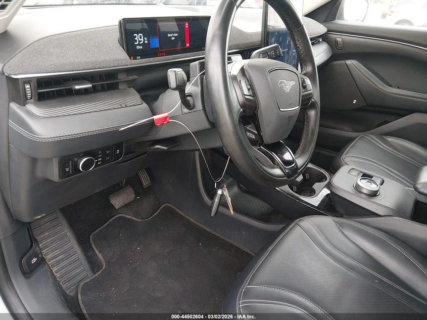 Ford Mustang Mach-E Premium, снимка 11 - Автомобили и джипове - 55469232
