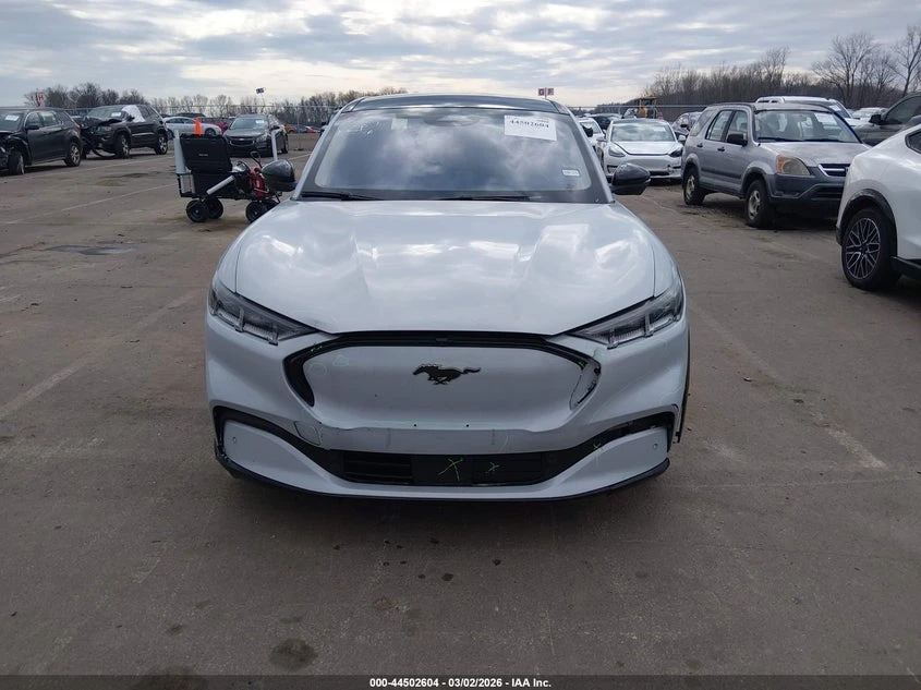 Ford Mustang Mach-E Premium, снимка 12 - Автомобили и джипове - 55469232