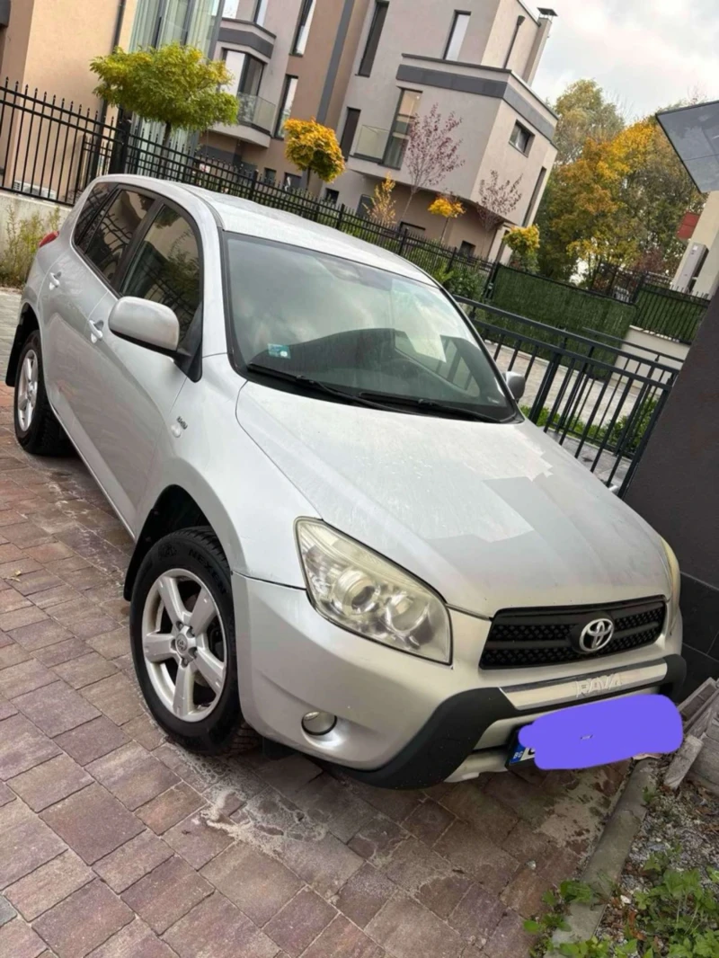 Toyota Rav4, снимка 1 - Автомобили и джипове - 49211119