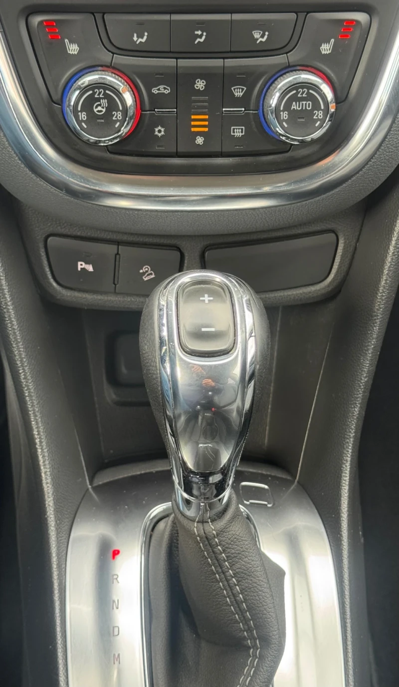 Opel Mokka АВТОМАТИК!!! Вс.екстри!!!Cosmo!!!, снимка 12 - Автомобили и джипове - 52019480