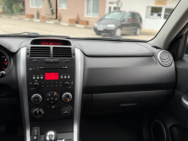 Suzuki Grand vitara Keyless* Navi* Обслужен , снимка 10 - Автомобили и джипове - 52057573