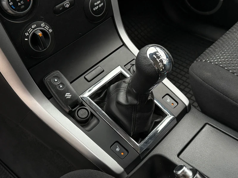 Suzuki Grand vitara Keyless* Navi* Обслужен , снимка 11 - Автомобили и джипове - 52057573