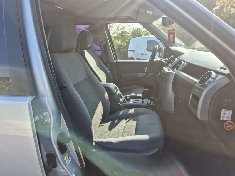 Land Rover Discovery 2.7TDI///АВТОМАТИК///НАВИГАЦИЯ , снимка 13 - Автомобили и джипове - 52088100