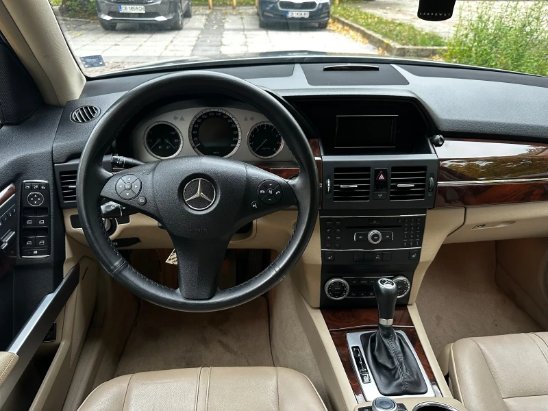 Mercedes-Benz GLK 350 I 4MATIK, снимка 8 - Автомобили и джипове - 52097241