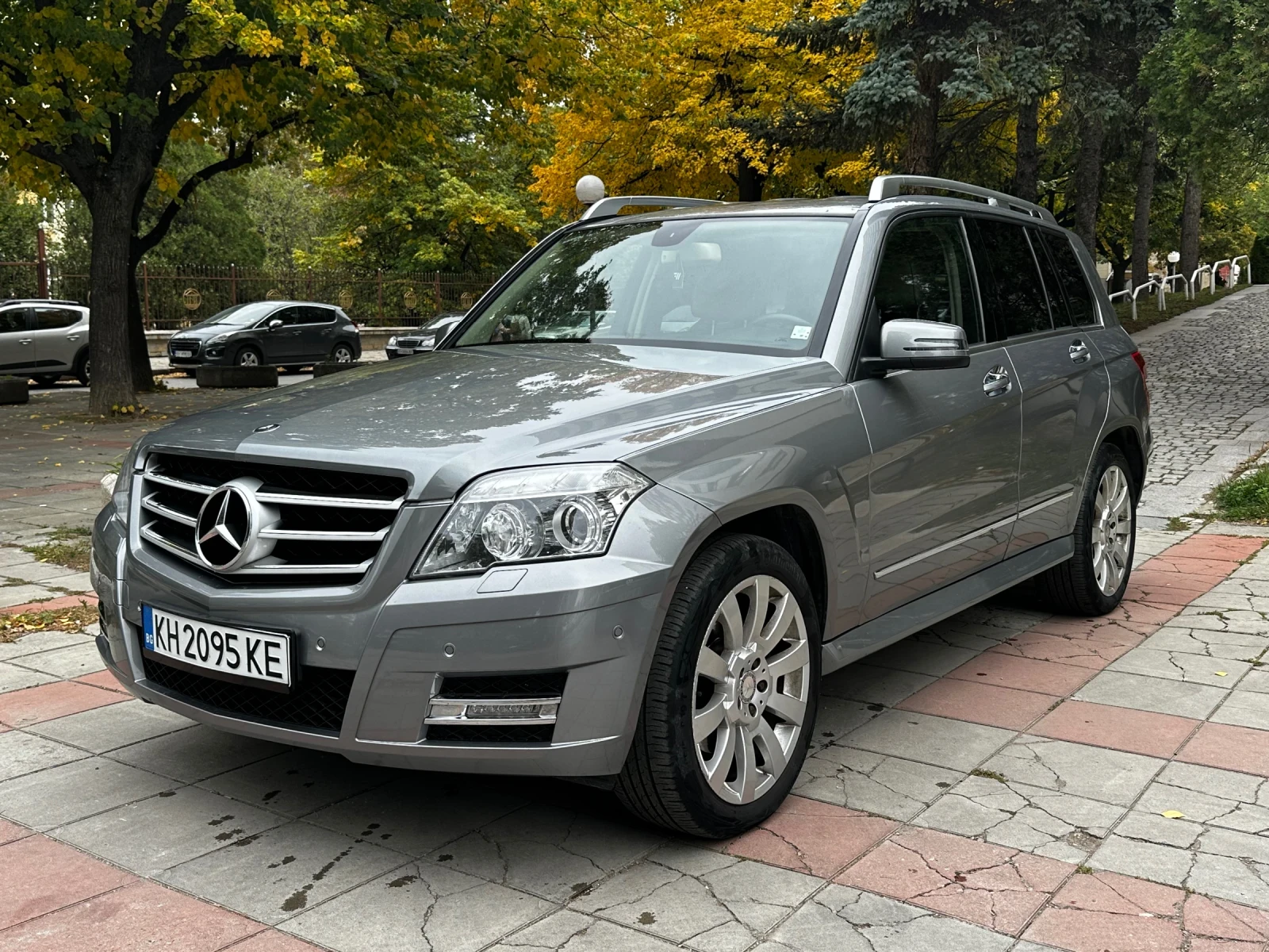 Mercedes-Benz GLK 350 I 4MATIK, снимка 1