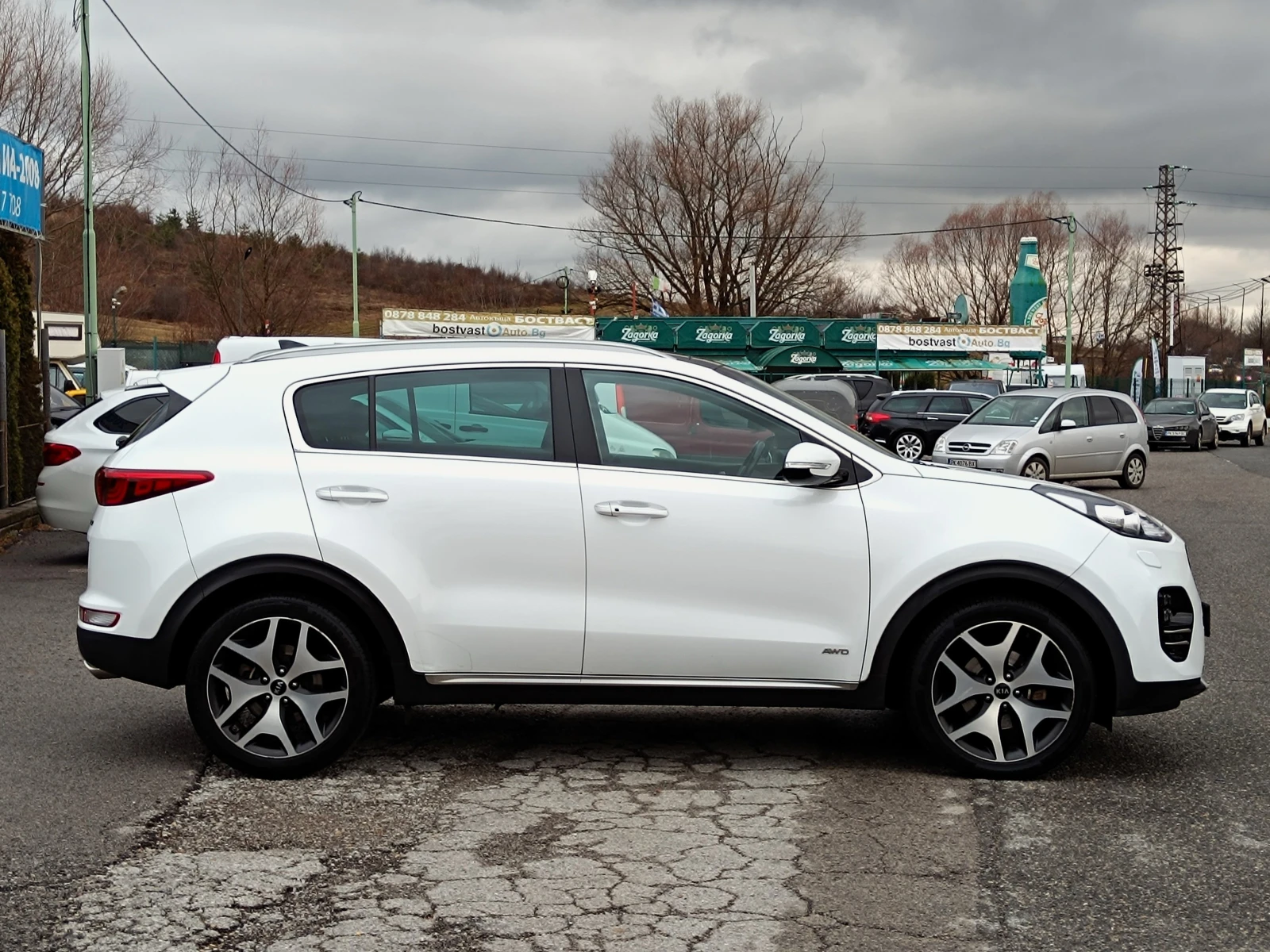 Kia Sportage 2.0 CRDi* 4x4* GT Line* NAVI* КАМЕРА* ПАНОРАМА*  - изображение 4