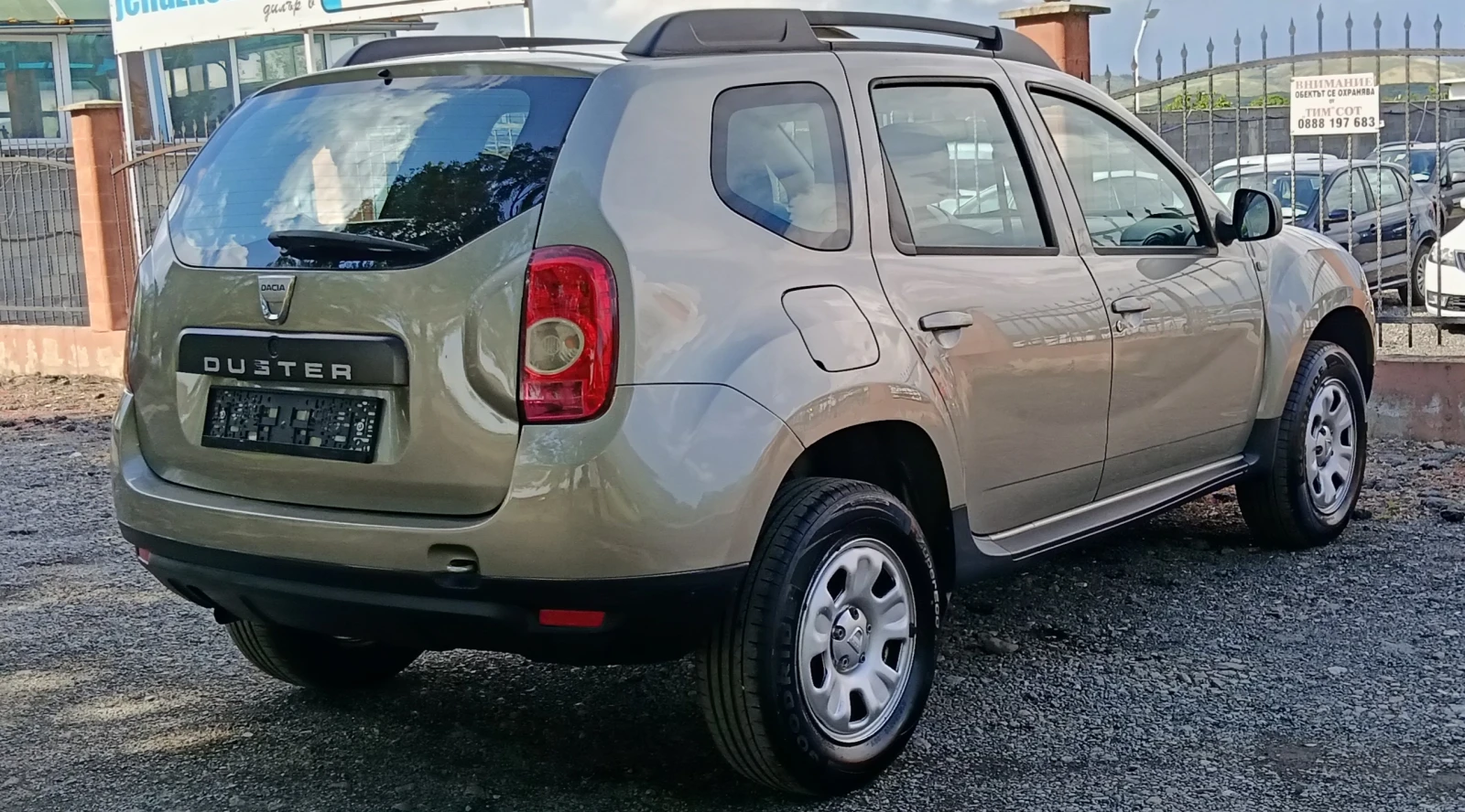Dacia Duster 1.6i - изображение 4