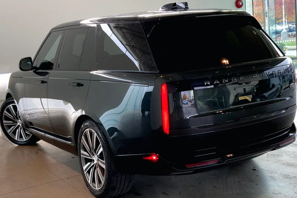 Land Rover Range rover P400 SE* Автокредит*  - изображение 4