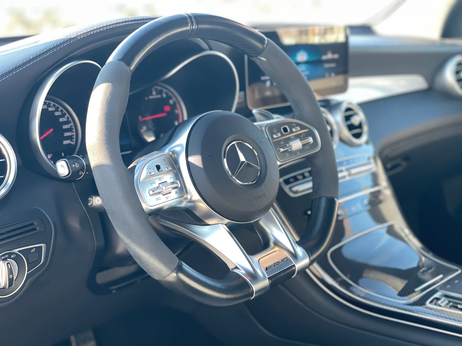 Mercedes-Benz GLC 43 AMG  - изображение 6