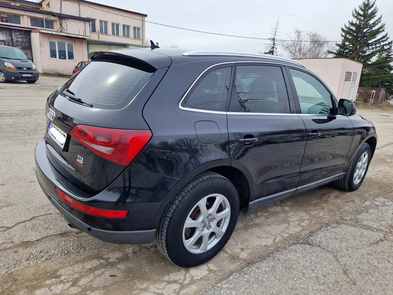 Audi Q5 3.0, снимка 5 - Автомобили и джипове - 53835523