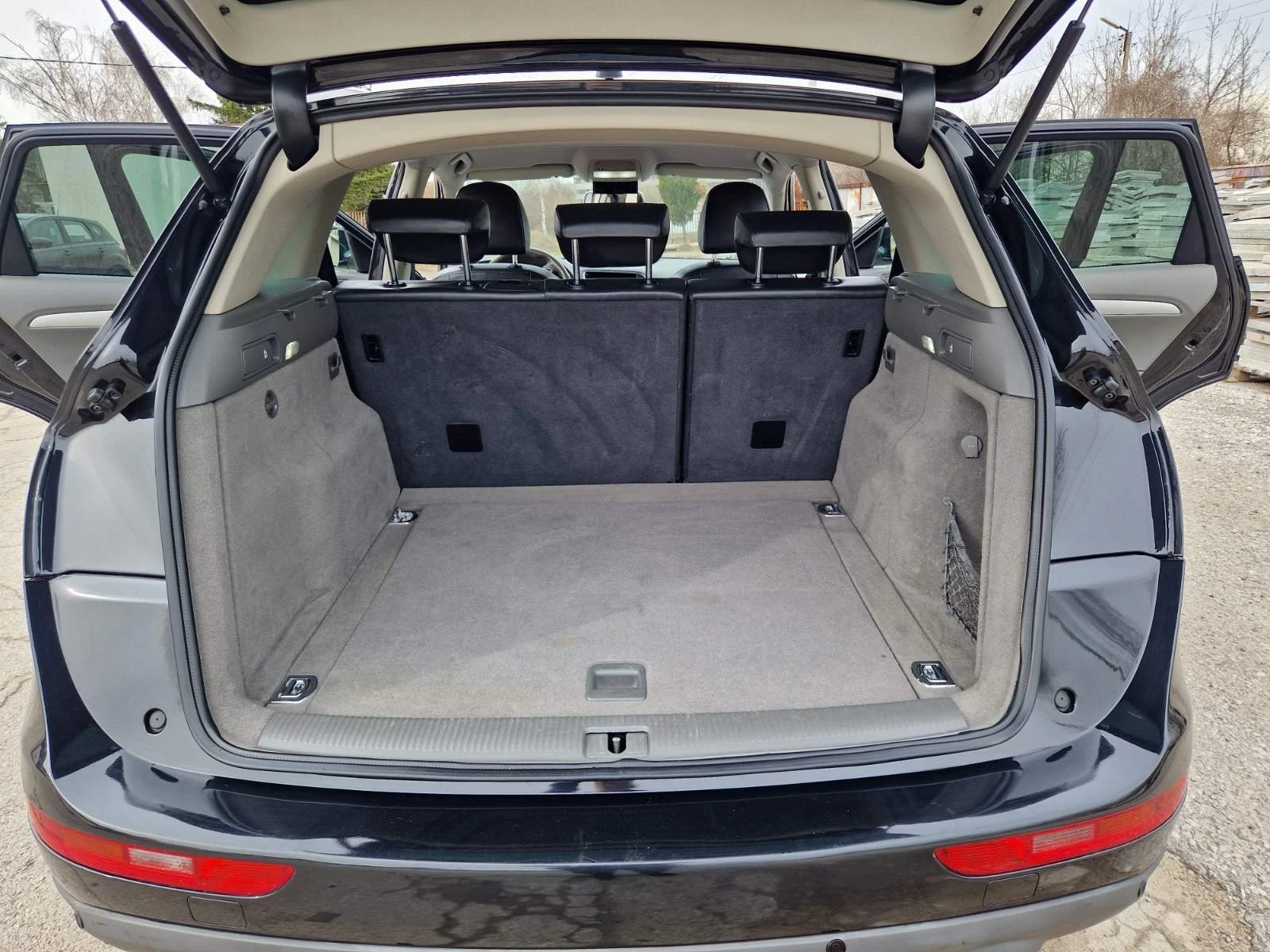 Audi Q5 3.0, снимка 16 - Автомобили и джипове - 53835523