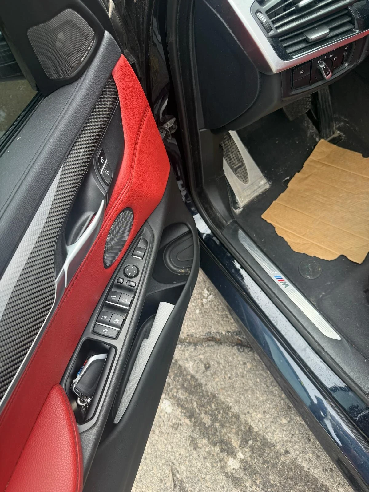 BMW X6 35i * CARBON * CAR FAX * АВТО КРЕДИТ, снимка 5 - Автомобили и джипове - 54185741