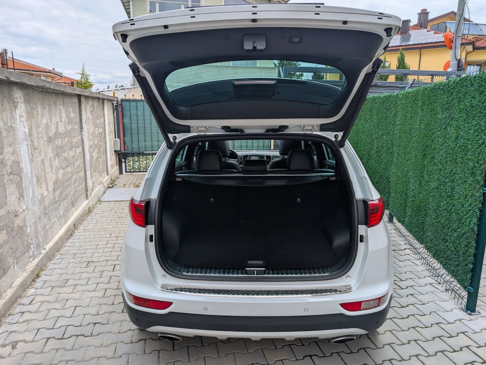 Kia Sportage 2.0CRDI* GT Line* ���������* ���������* JBL* ���� | Mobile.bg � ����������� 6