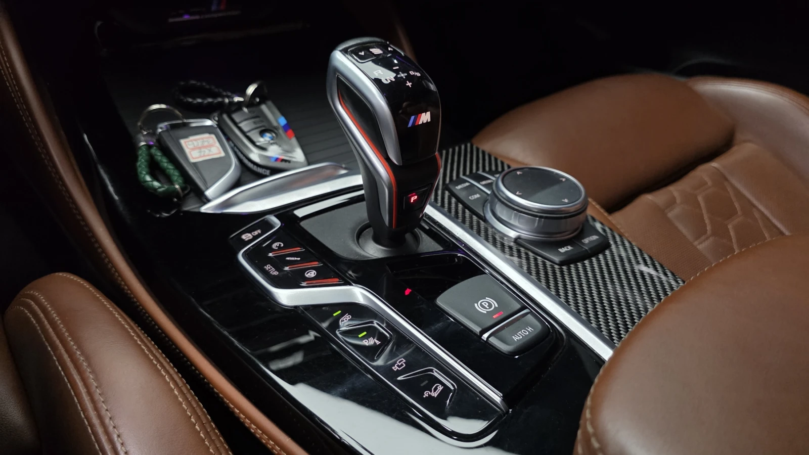 BMW X4 M* COMPETITON CARBON PK* 360* HUD* ОБДУХ* DIS* КРА, снимка 14 - Автомобили и джипове - 55478195