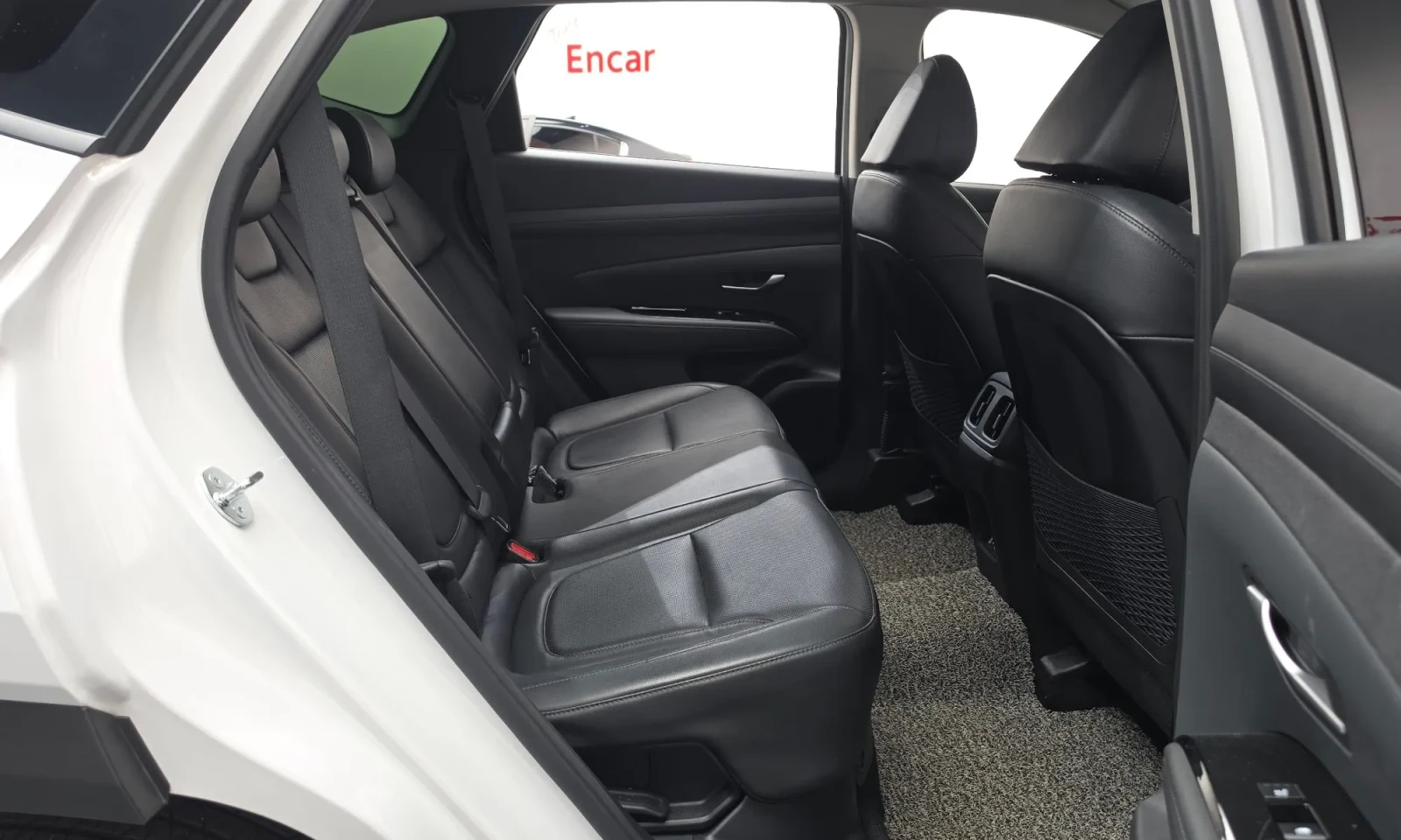 Hyundai Tucson, снимка 10 - Автомобили и джипове - 56657576