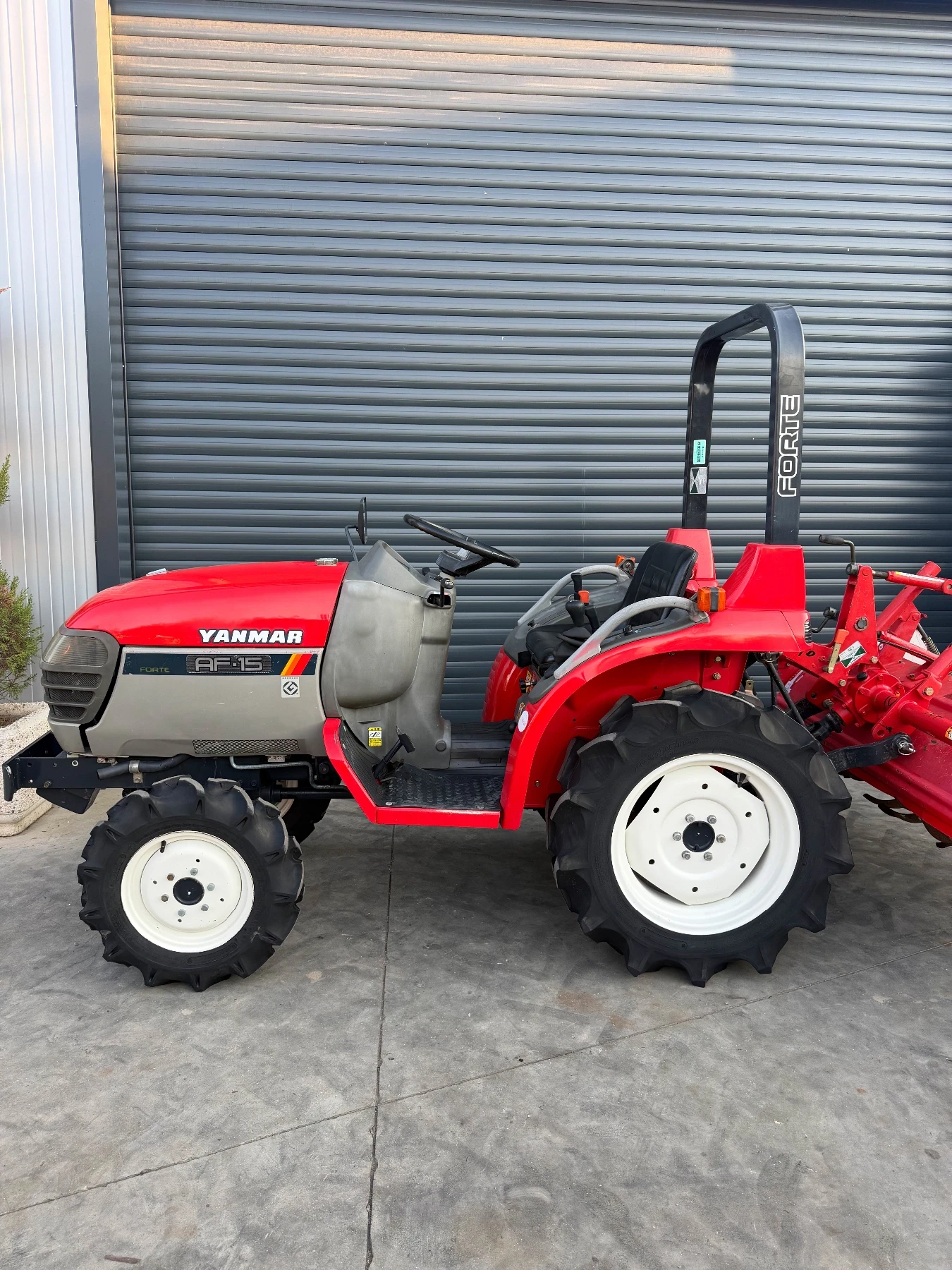 Трактор Yanmar AF15 15кс., снимка 2 - Селскостопанска техника - 55639579