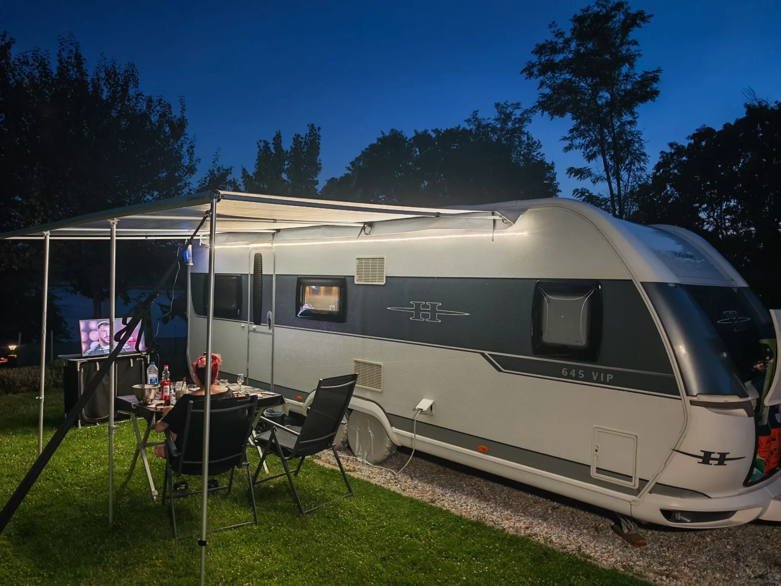 Каравана Hobby Vip 645