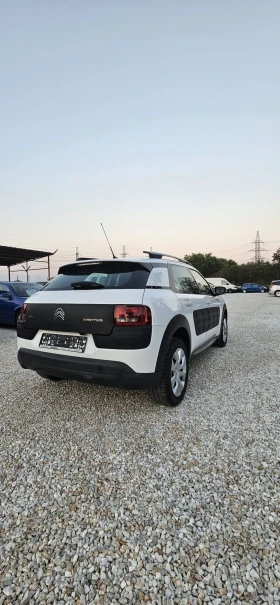 Citroen C4 Cactus 1.2, 82к.с., снимка 9