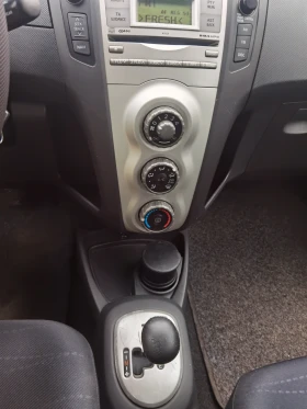 Toyota Yaris, снимка 12
