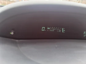 Toyota Yaris, снимка 8