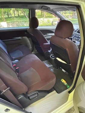 Mitsubishi Grandis 2.0 disel 140 кс 7 местен, снимка 11