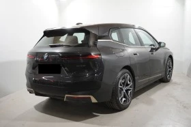 BMW iX xDrive40*Titanbronze*Iconic*Harman Kardon*ГАРАНЦИЯ, снимка 4