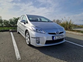     Toyota Prius 1.8 Live