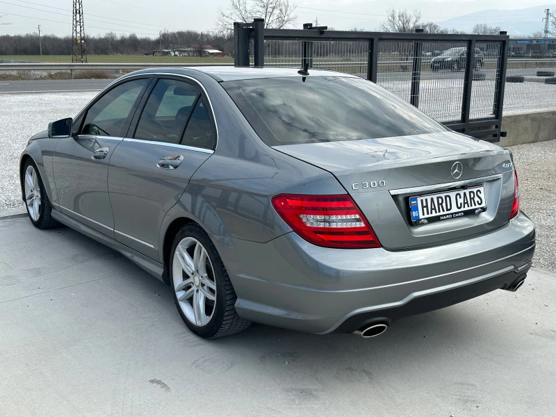 Mercedes-Benz C 300 4-Matic*AMG*, снимка 4 - Автомобили и джипове - 45856891