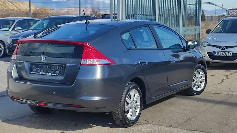 Honda Insight HYBRID КАТО ОТ МАГАЗИНА, НОВ!!!, снимка 5 - Автомобили и джипове - 44422890